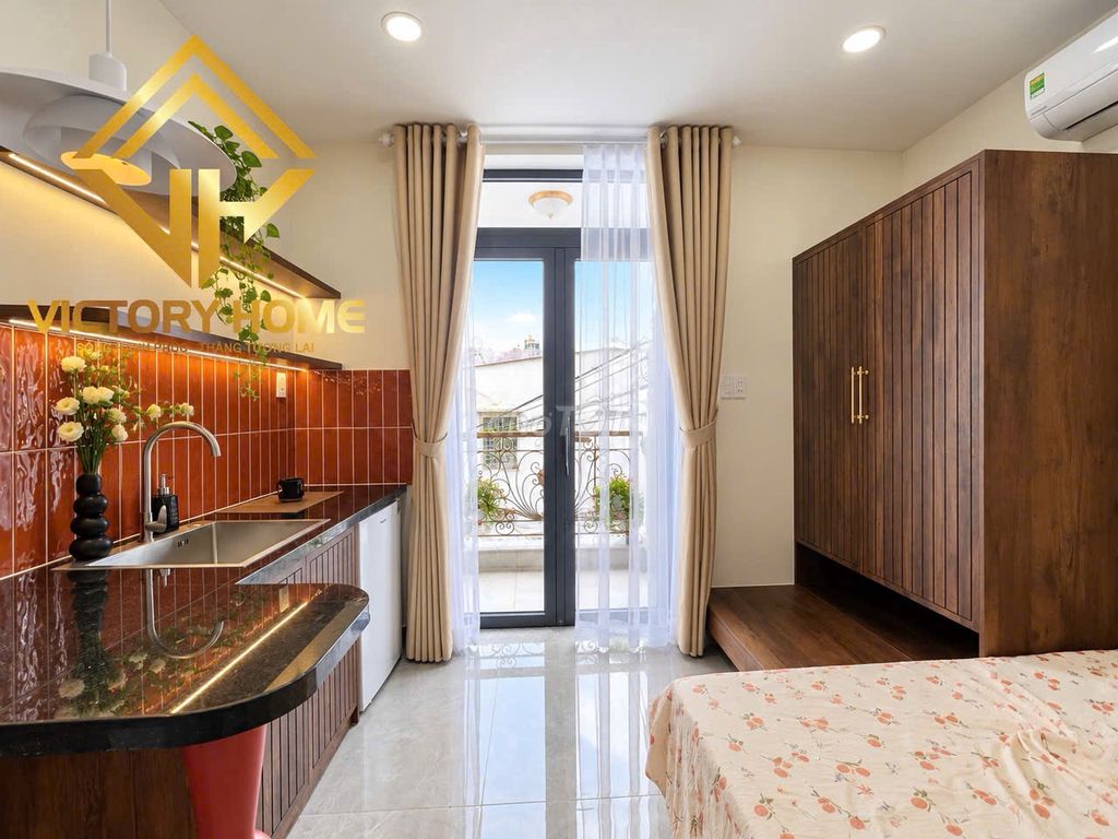 Rent the full-toned studio with an empty balcony.