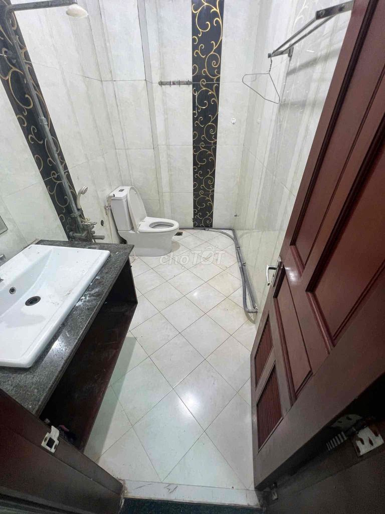 renting in all the comforts of the new district