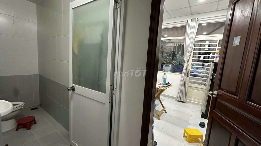 Room 20 meters, private bathroom, government-private power. Bình Thạnh