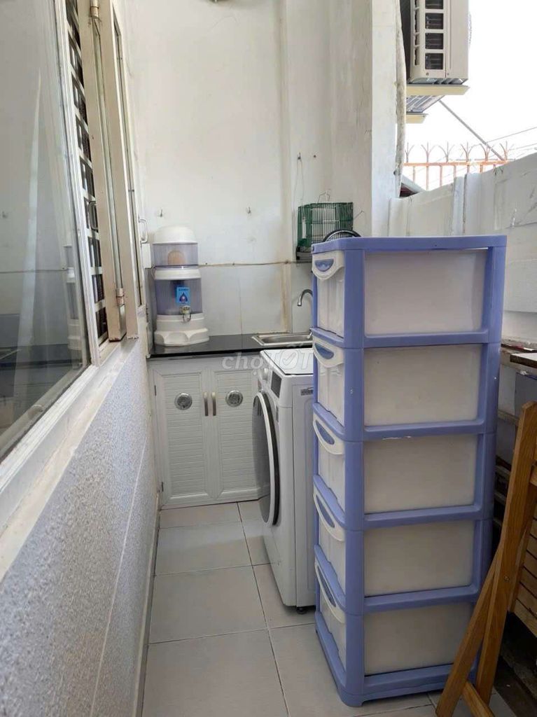 Room 20 meters, private bathroom, government-private power. Bình Thạnh
