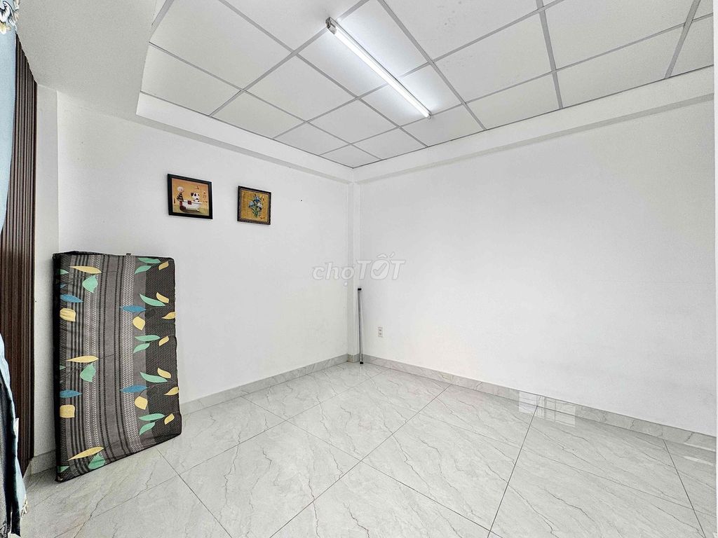 rent a window to Quang Trung Gò Vấp