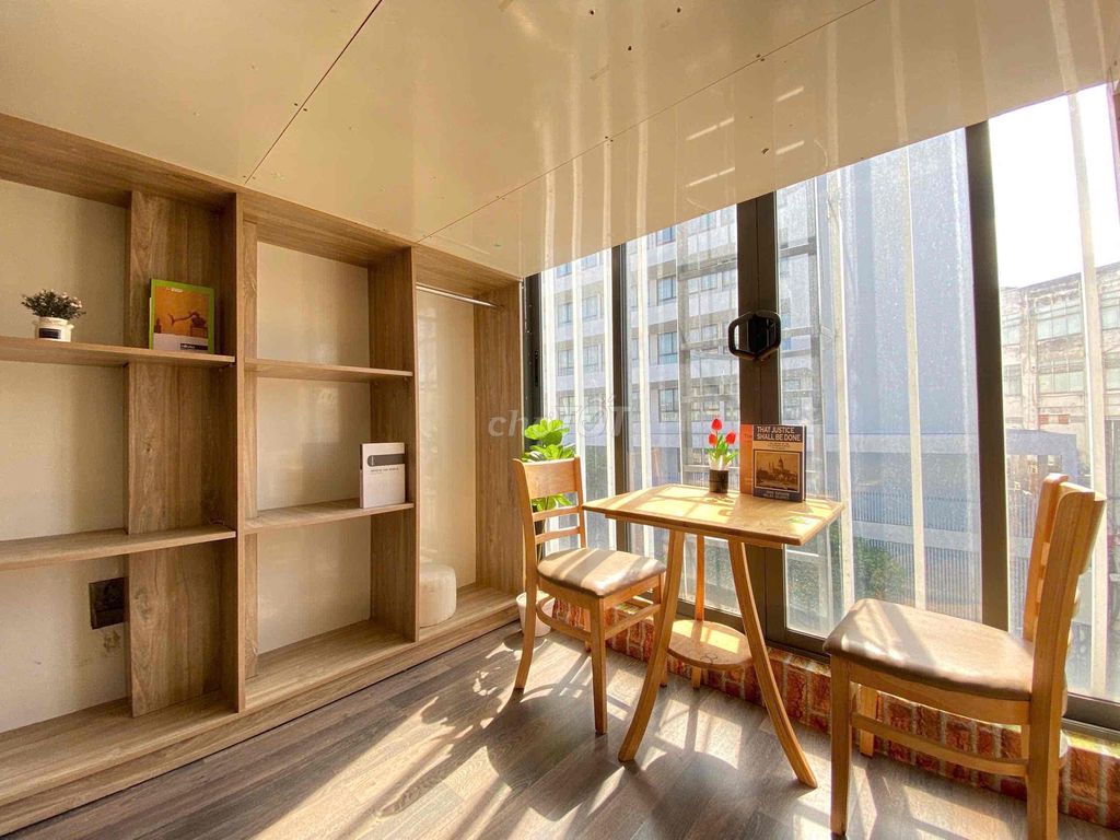 Rent a new room full of furniture - right in the center of Bình Thạnh