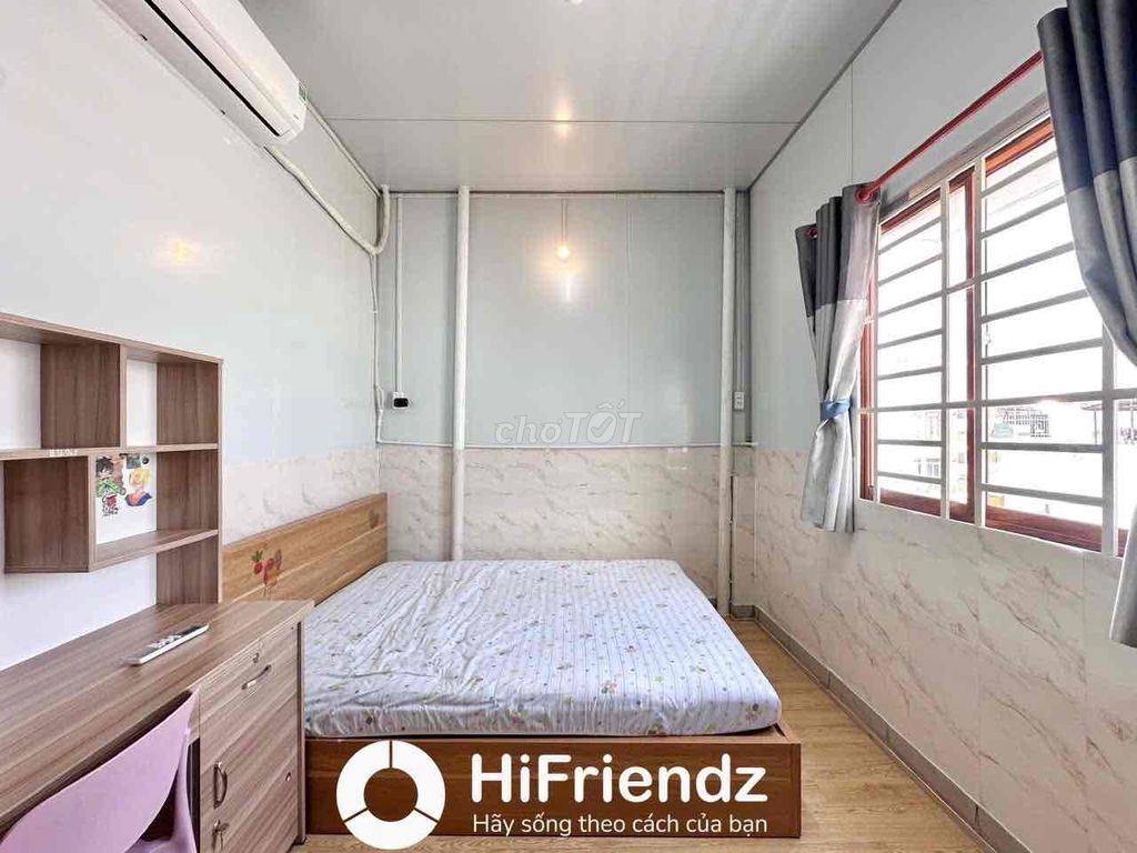 In one floor, empty an interior kitchen at the private washing machine Phan Anh.