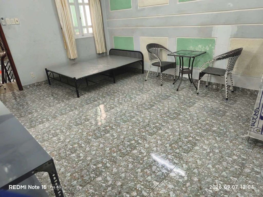 An Dương Vương front room - new east-size bathroom