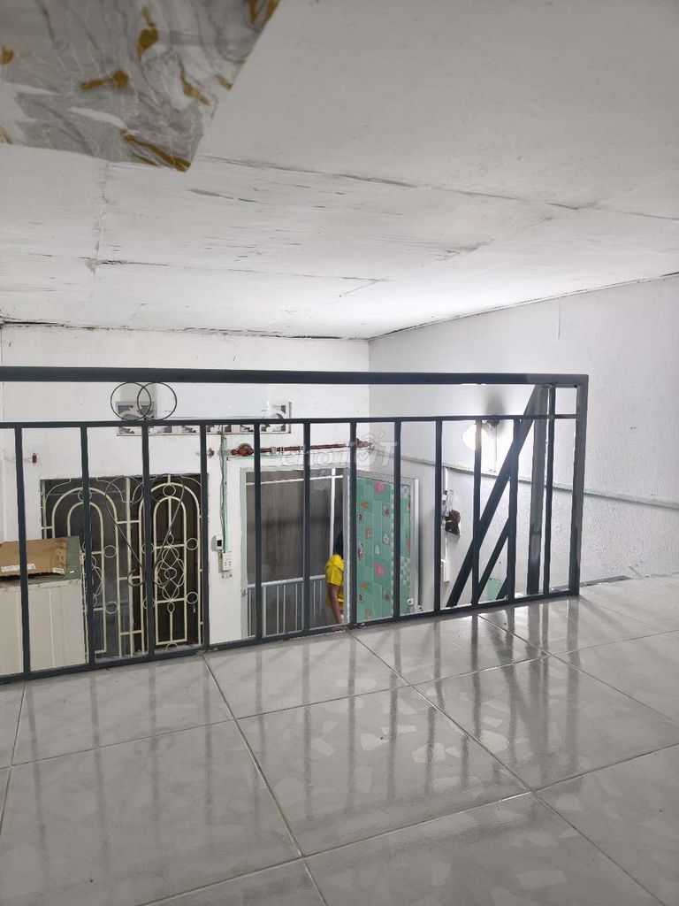 Cold room, small bancol.
