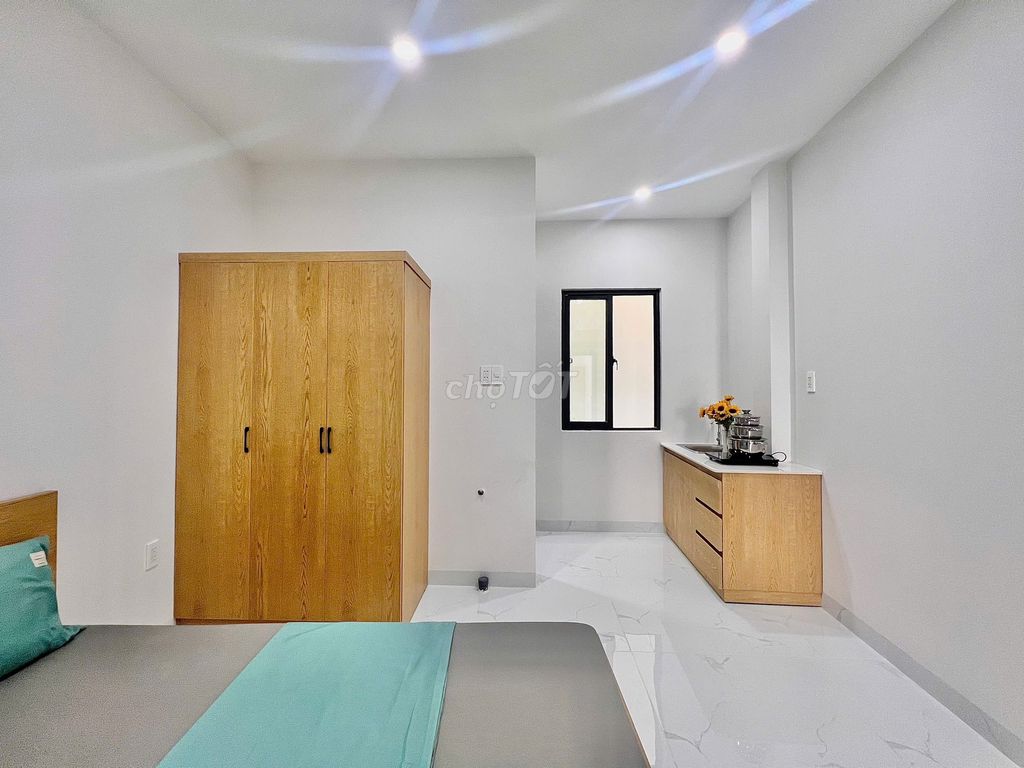 Room Fullland Seven, right into Vu, near the University of Transportation Bt