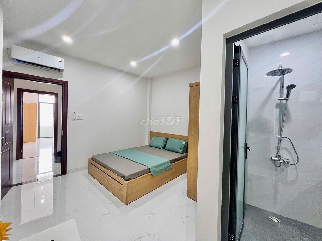 Room Fullland Seven, right into Vu, near the University of Transportation Bt