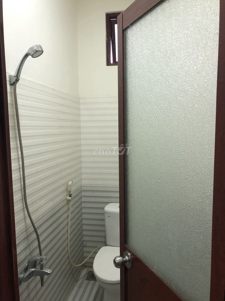 Rent the cold machine apartment, washing machine, Liên Phường hot water with the balcony.