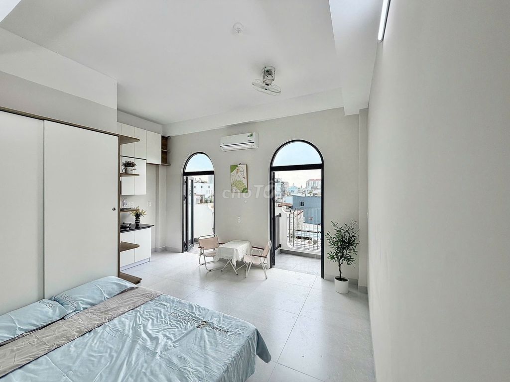 The new rented room is 100% full of furniture in Nguyễn Súy right at the New Xiang Market