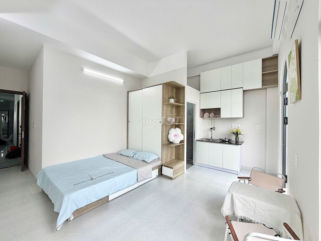 The new rented room is 100% full of furniture in Nguyễn Súy right at the New Xiang Market