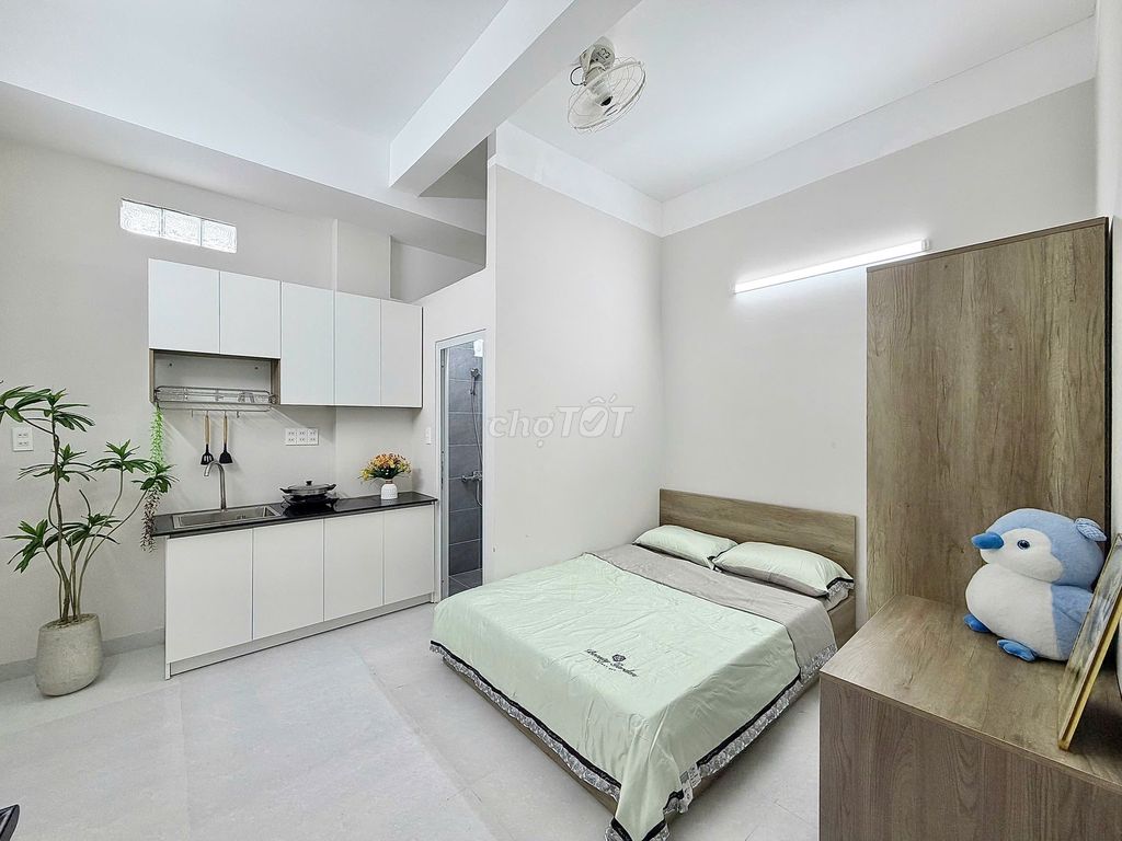The new rented room is 100% full of furniture in Nguyễn Súy right at the New Xiang Market