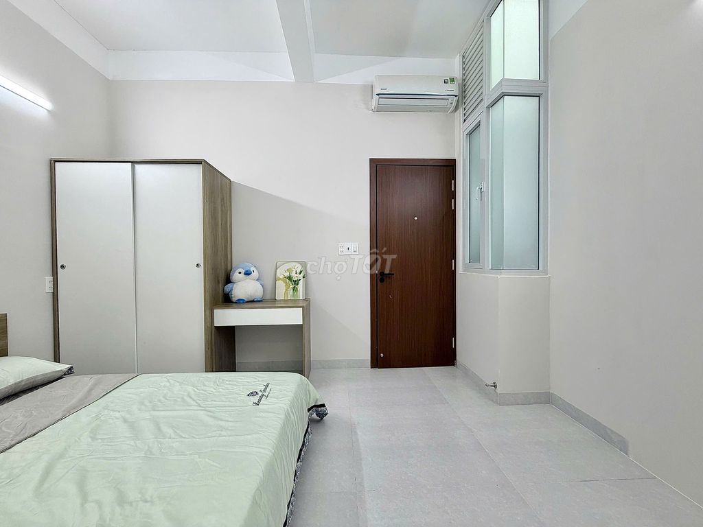 The new rented room is 100% full of furniture in Nguyễn Súy right at the New Xiang Market