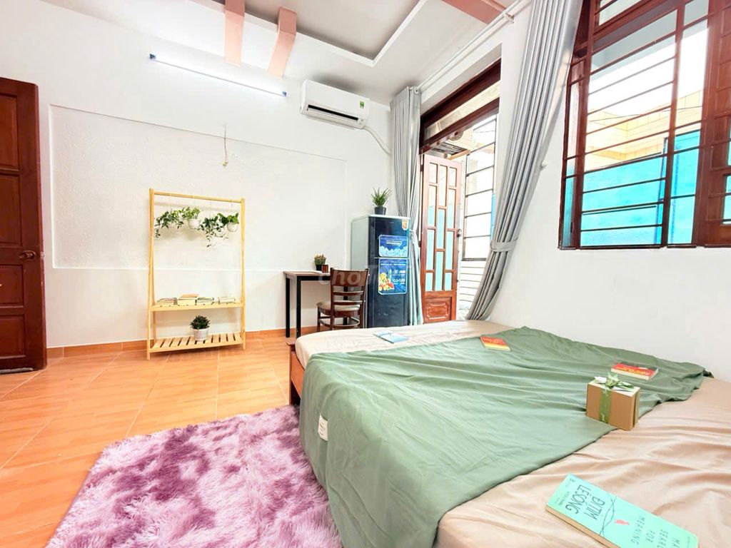 Rent the full-view-view balcony clean and cool