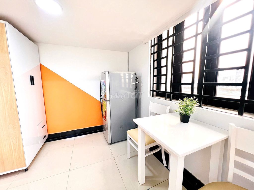 Rent a cheap student room from two people.