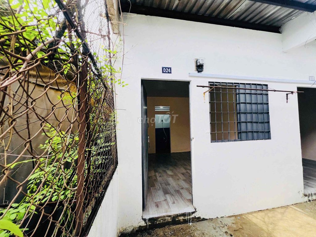 Move in. In the Trần Đại Nghĩa-An-Bình Tân boarding room.