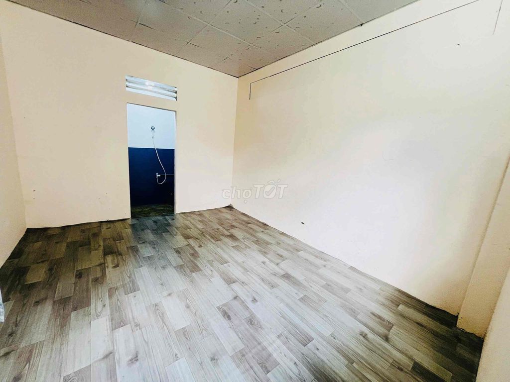 Move in. In the Trần Đại Nghĩa-An-Bình Tân boarding room.