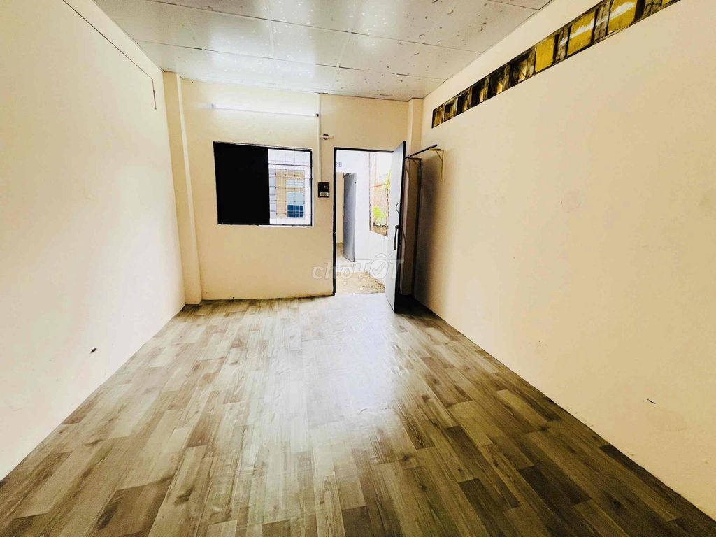 Move in. In the Trần Đại Nghĩa-An-Bình Tân boarding room.