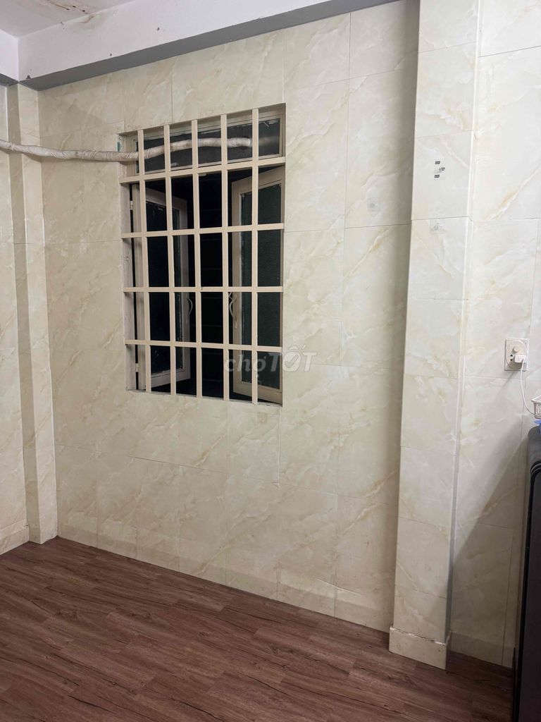 Rent room for District 1.