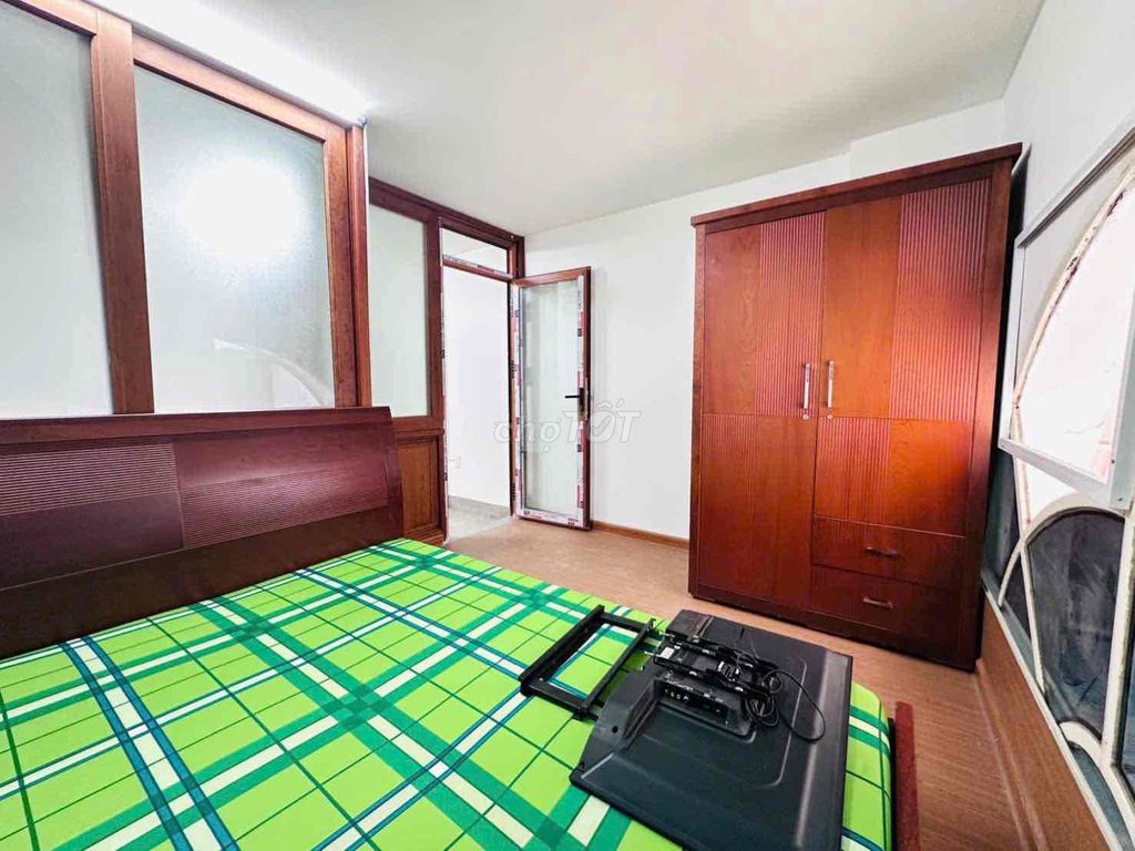 Open up the studio services, separate kitchen-cleaning, separate washing machines.