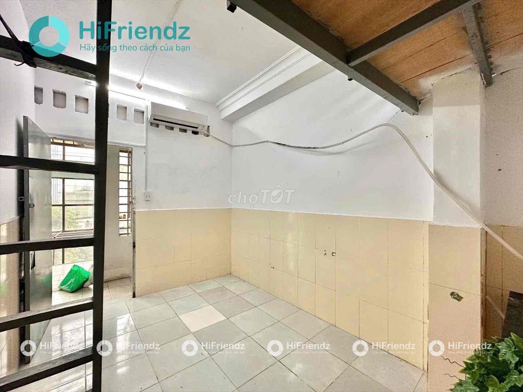 Rent the free time room, even Lê Trọng Tấn University of Public Trade.