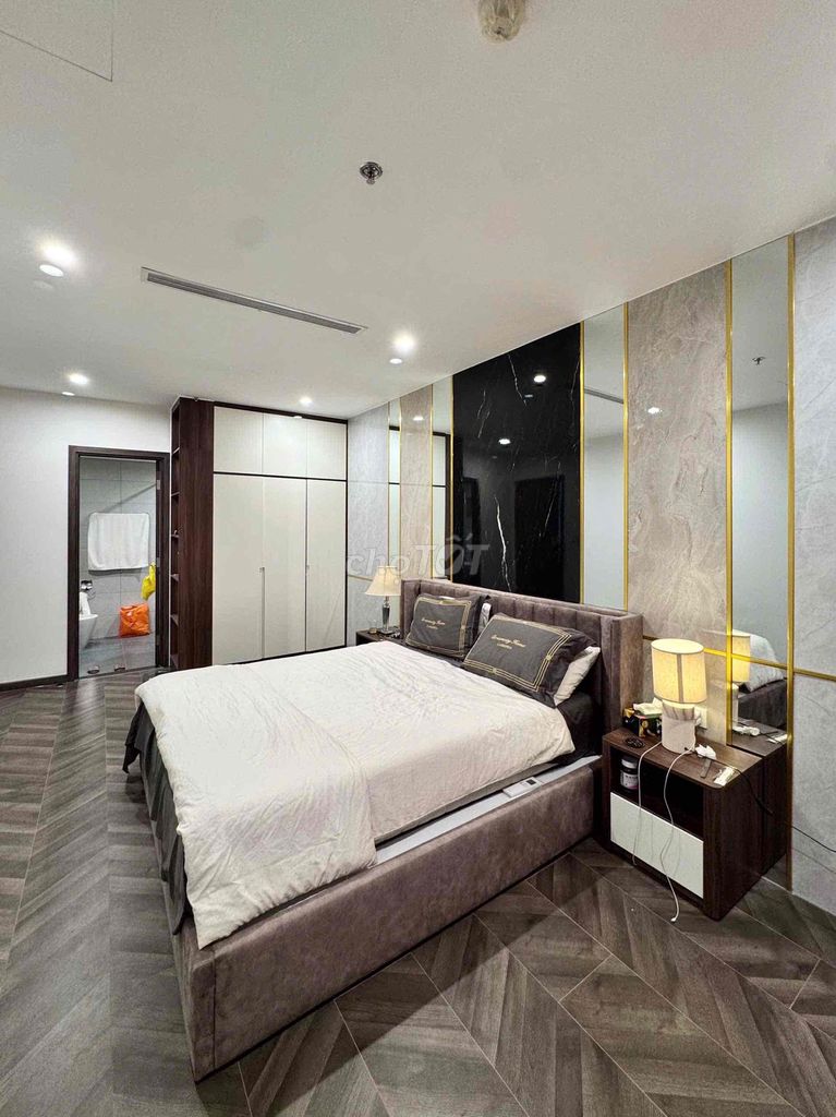 Rent three Vinhomes Grand Parks. 9th.