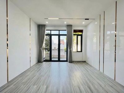 Rent the hxt 181/6 A 3/2 street, 717 11 District 10