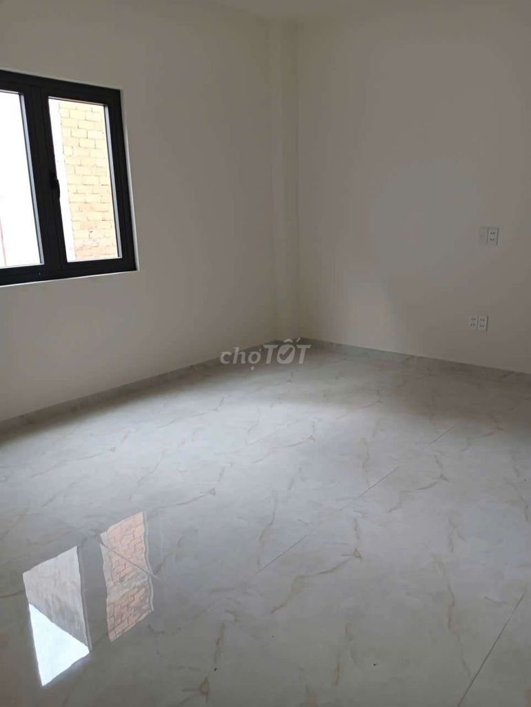 The master room is full interior.Trần Thị Điệu for rent
