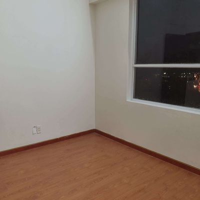 To rent thezen District 12.