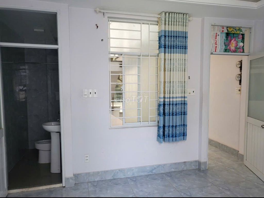 The boarding room near Pestilence, University of Engineering, Gao-Fei, Law...