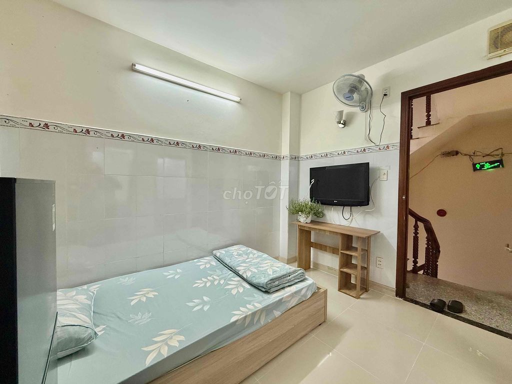 studio full kitchen separate interior - elevator - Chu Văn An