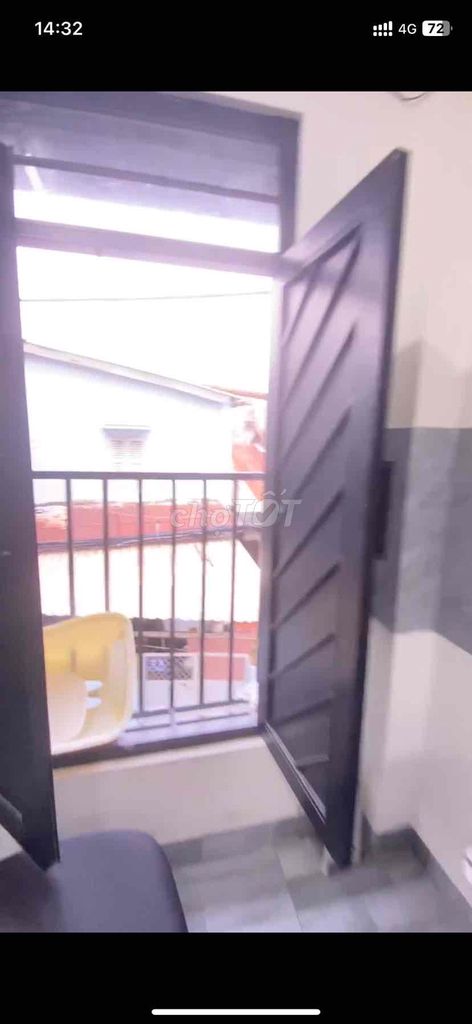 Rent a two-room apartment full of furniture, first floor, front floor.