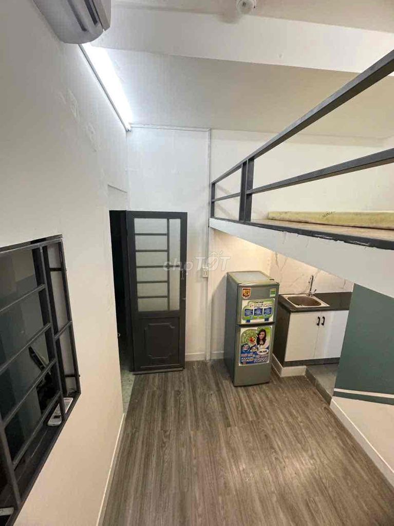 Đinh Bộ Lĩnh super is convenient for students gtvt, trade