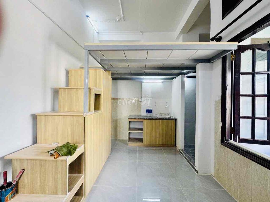 free home September Full New Building balcony