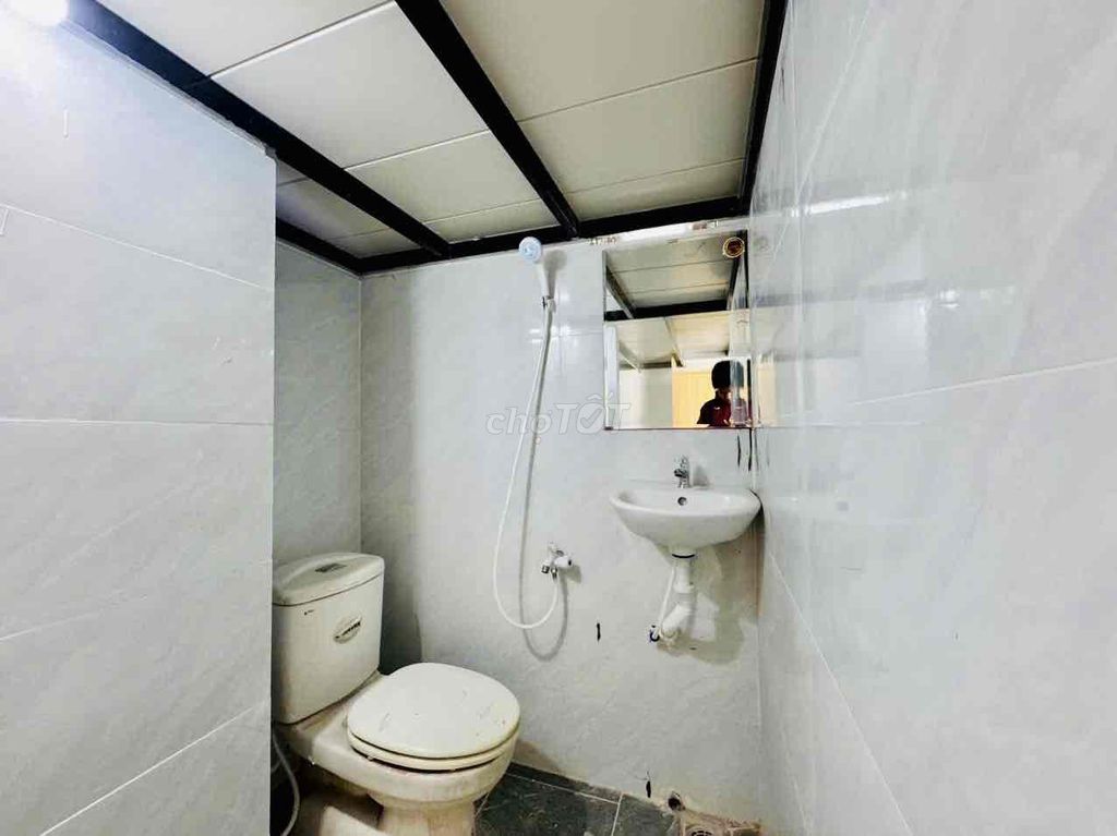 free home September Full New Building balcony
