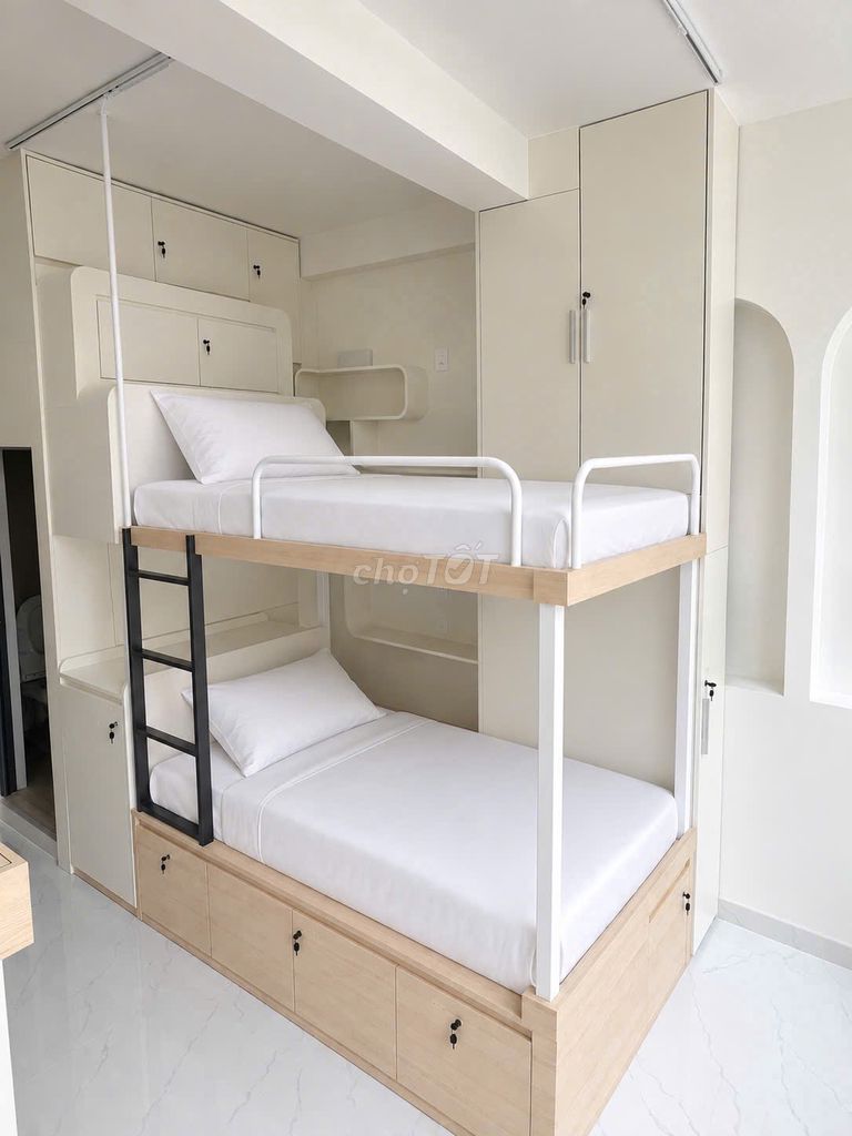 Ladies' dorms on 11th county.