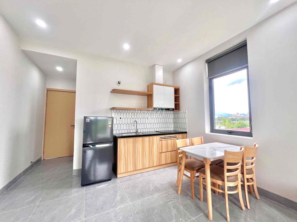 Room 40 m2_ studio, balcony, full interior_796 Trường Sa