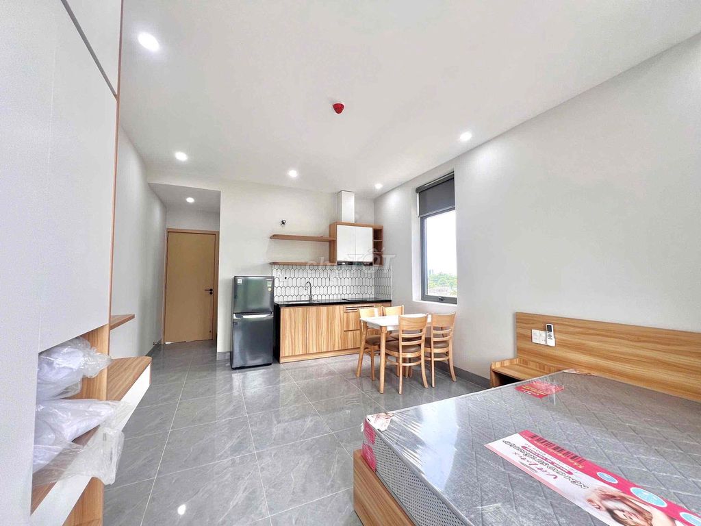 Room 40 m2_ studio, balcony, full interior_796 Trường Sa