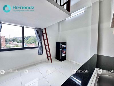 The new house is 100% right at the Bình Thạnh center.