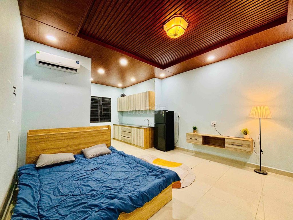 Studio Full interior right here in the Yangtze King