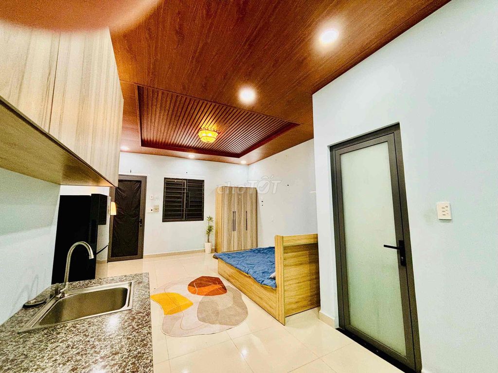 Studio Full interior right here in the Yangtze King