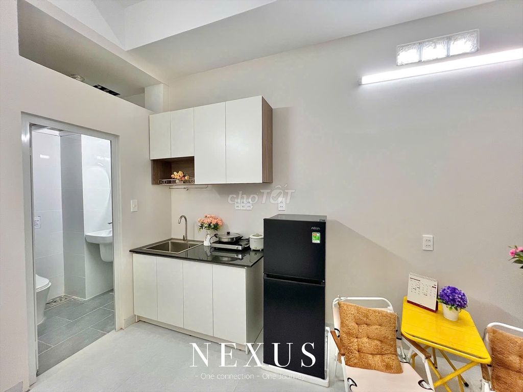 The studio apartment is full of furniture - super cheap from 4 7