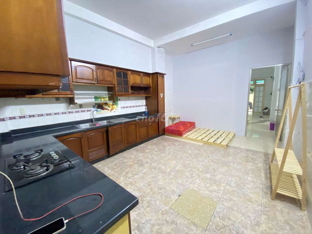 Rent Bình Thạnh, University of hutech, foreign college.
