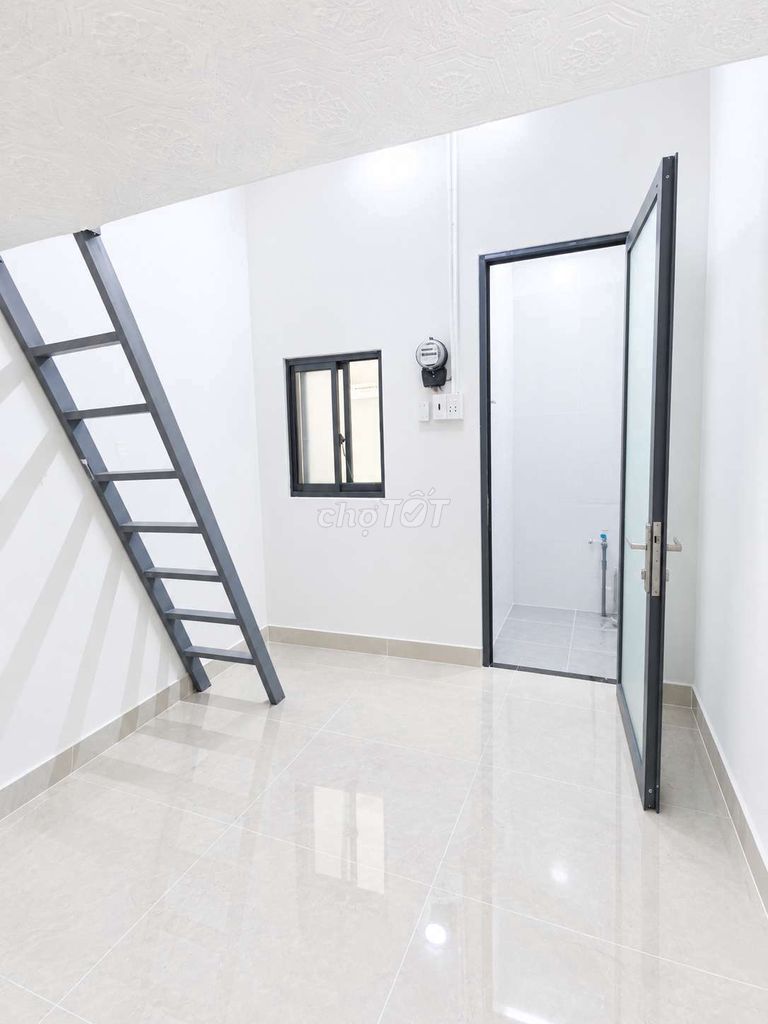 Bình Thạnh County boarding room.