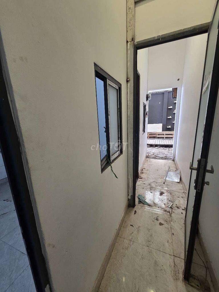 Bình Thạnh County boarding room.