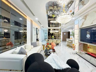 Rent 3 Vinhomes Golden River BaSon master bedrooms.