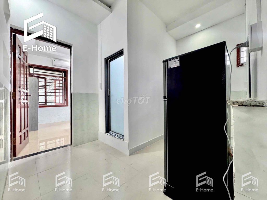 The studio and the window-room are 100 percent right at the right end of the seven.
