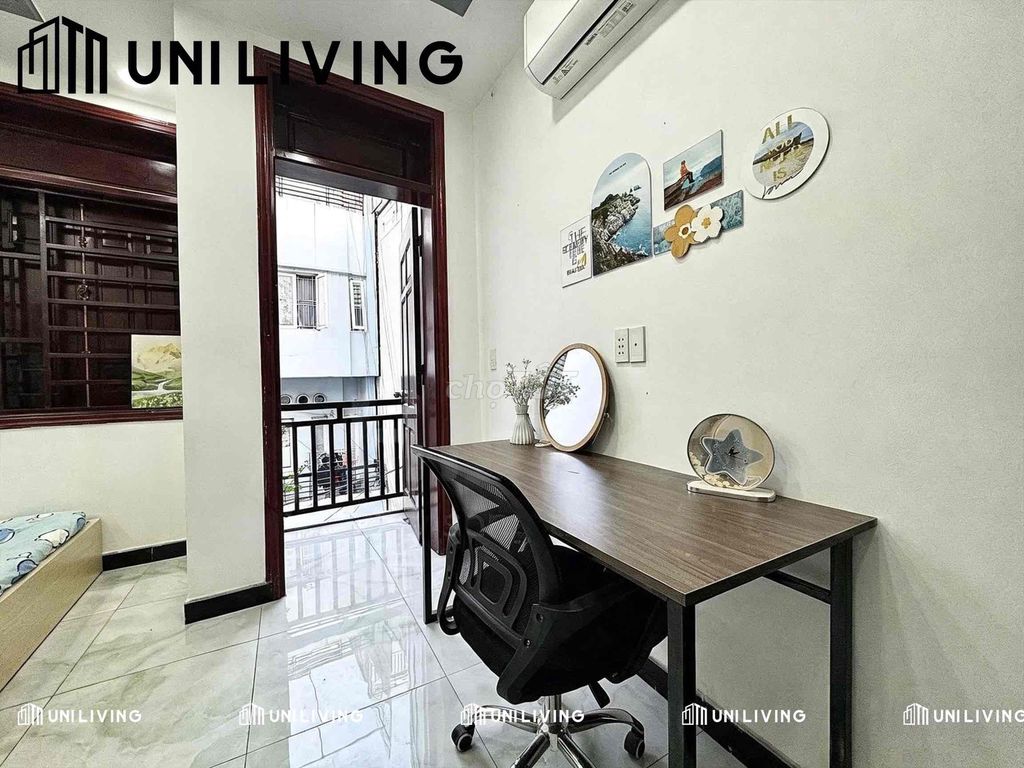 Rent the cheap bandol suite full interior, in the old east bus stop