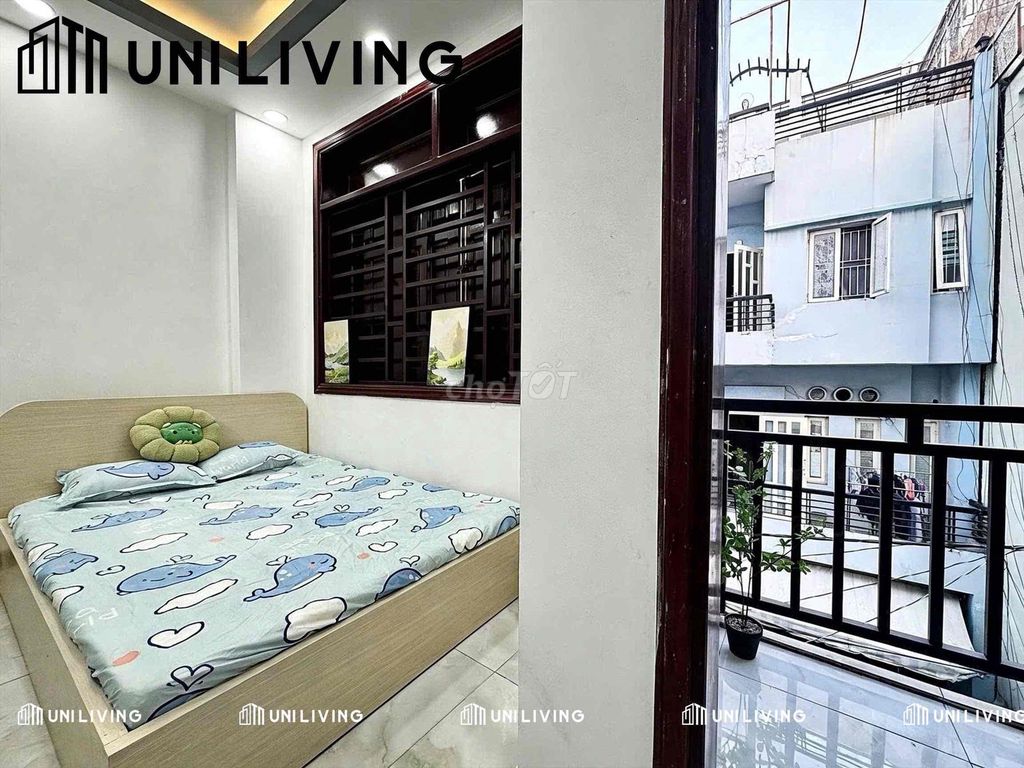 Rent the cheap bandol suite full interior, in the old east bus stop