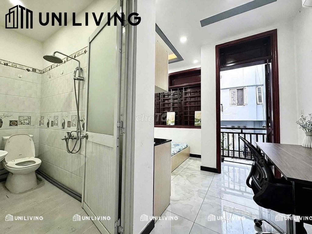 Rent the cheap bandol suite full interior, in the old east bus stop