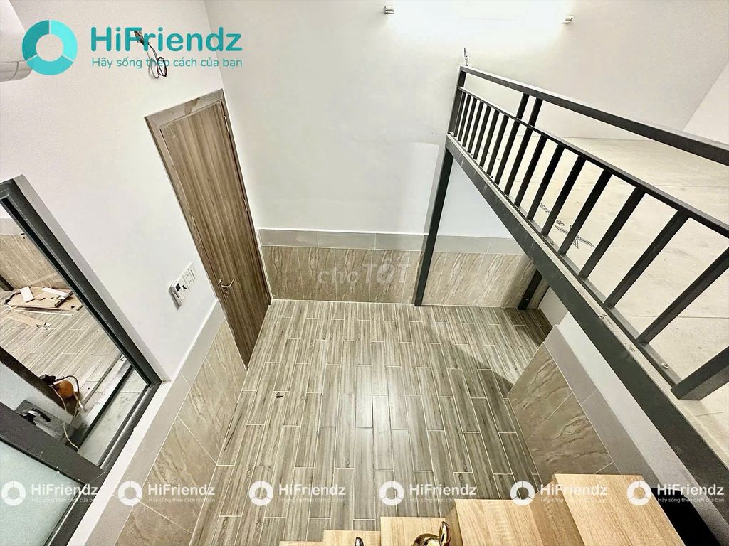 It's for rent near the University of Industrial University.